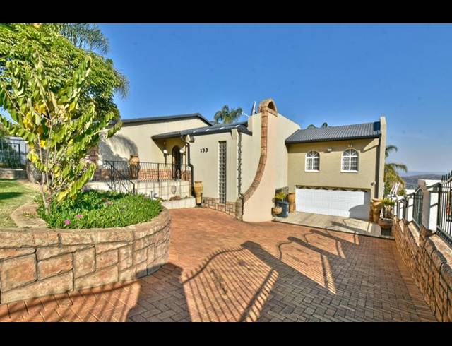 4 BEDROOM HOUSE FOR SALE IN GLENVISTA